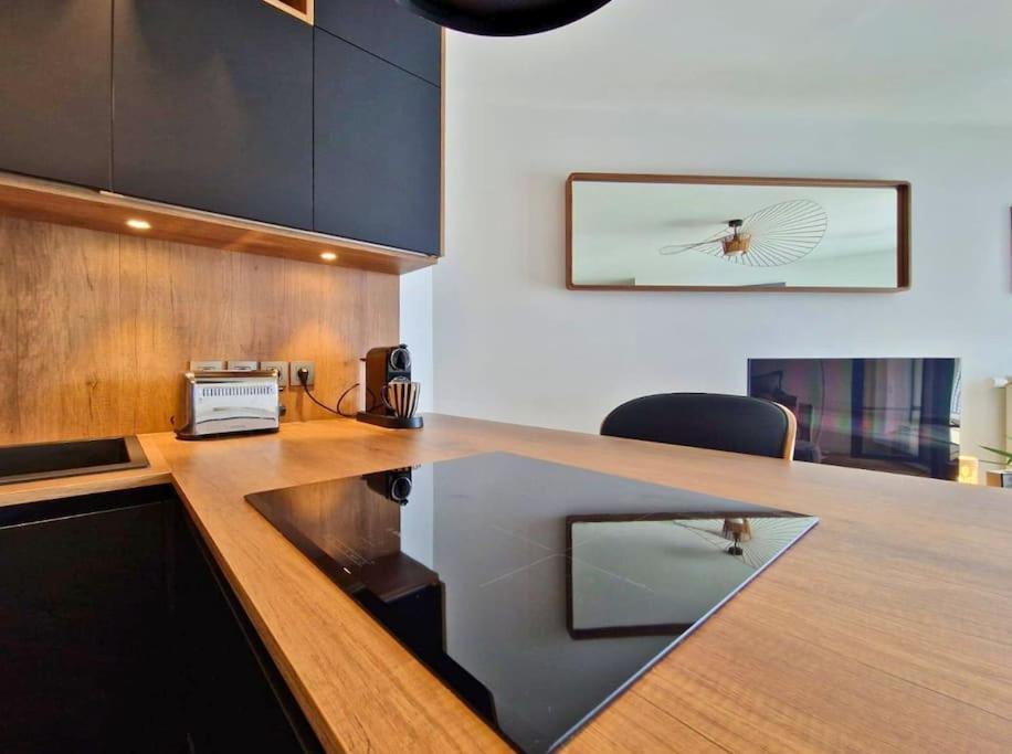 Sublime Appartement 4 Etoiles Neuf T3 Aputeaux 61M2 Proche La Defense, 10M2 De Terrasse Avec Magnifique Vue Eksteriør billede