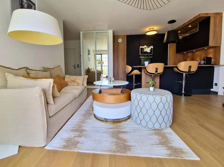 Sublime Appartement 4 Etoiles Neuf T3 Aputeaux 61M2 Proche La Defense, 10M2 De Terrasse Avec Magnifique Vue Eksteriør billede